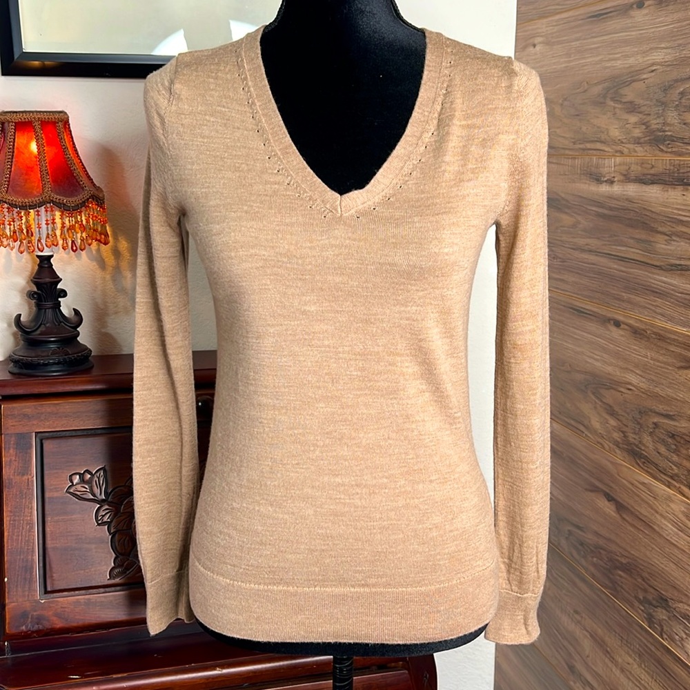 *NOT FOR SALE* Banana Republic | 100% Merino Wool Camel Tan Lightweight Soft Swe